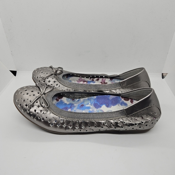 Vionic Surin perforated leather ballet flats Pewter size 8.5 - Picture 3 of 10